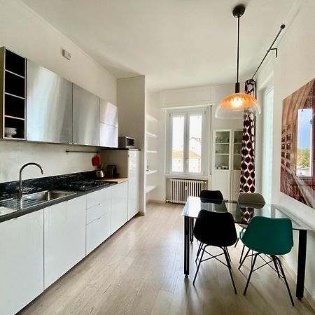 Piazzale Susa Bright Flat Con Veranda Мілан Екстер'єр фото